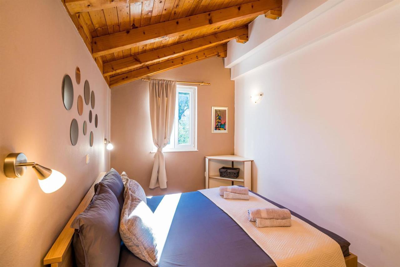 Apartments Kruno Затон Екстериор снимка