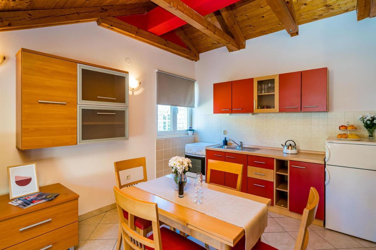Apartments Kruno Затон Екстериор снимка