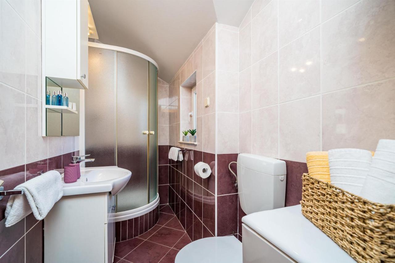 Apartments Kruno Затон Екстериор снимка