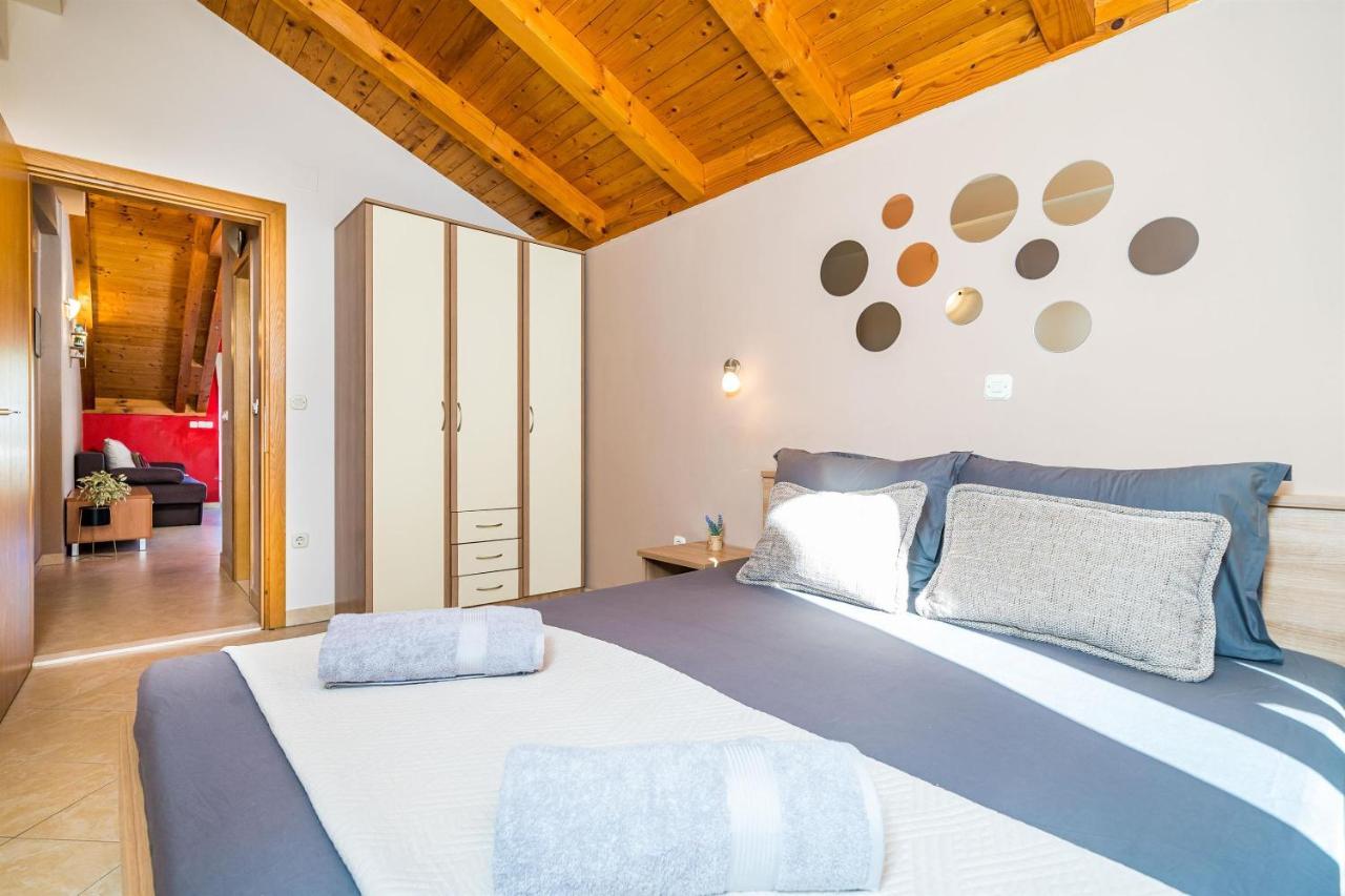 Apartments Kruno Затон Екстериор снимка