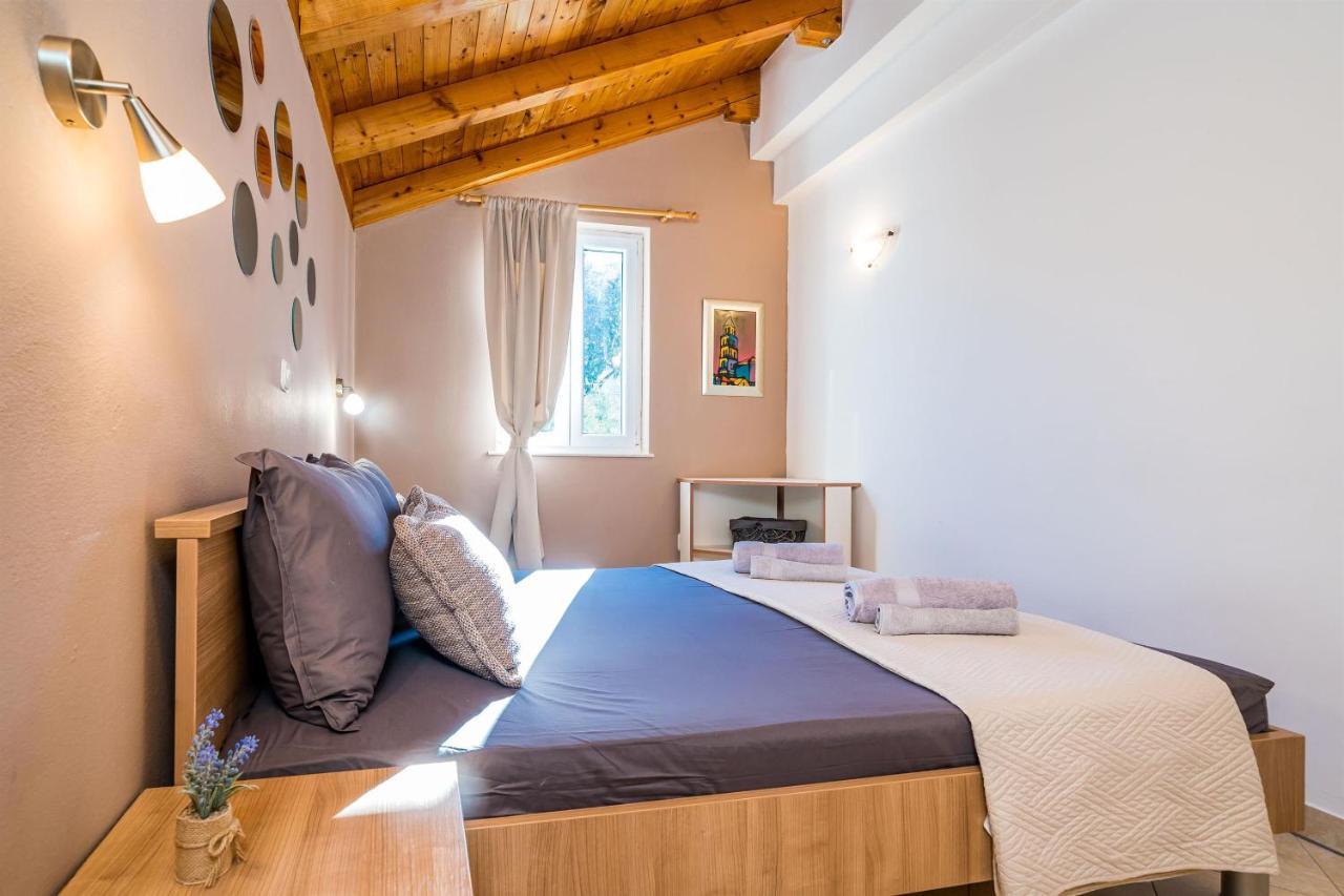 Apartments Kruno Затон Екстериор снимка