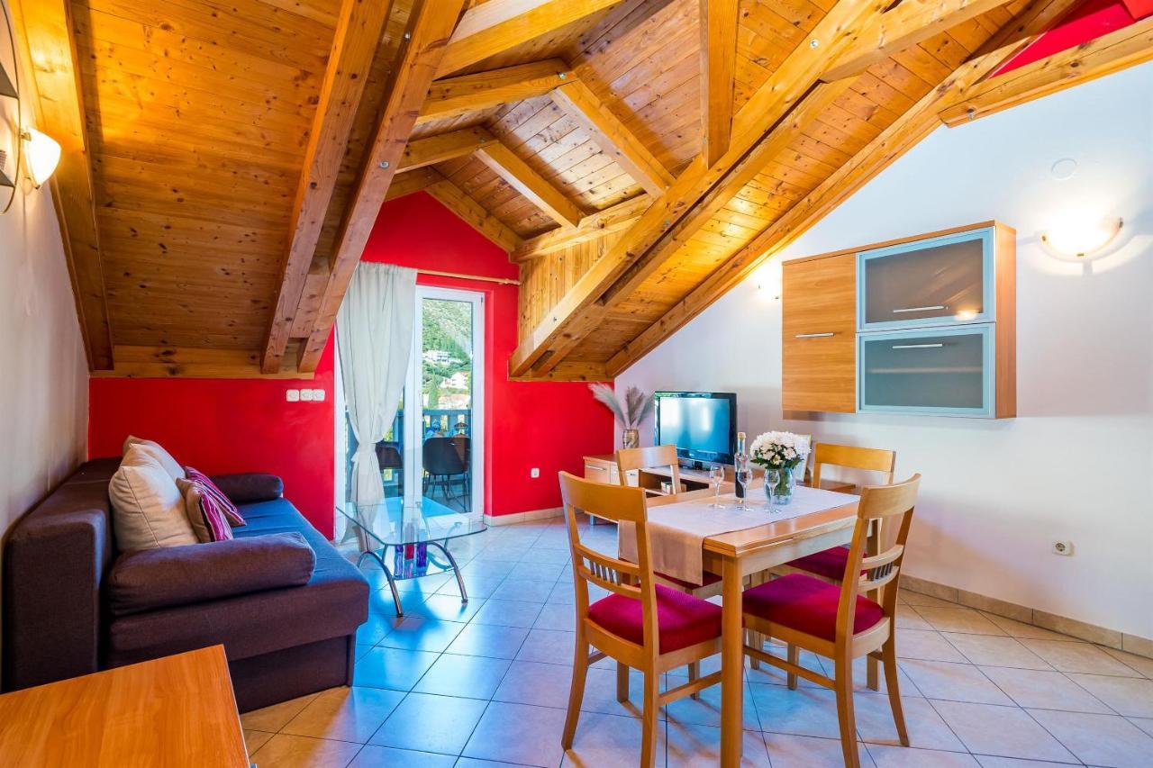 Apartments Kruno Затон Екстериор снимка