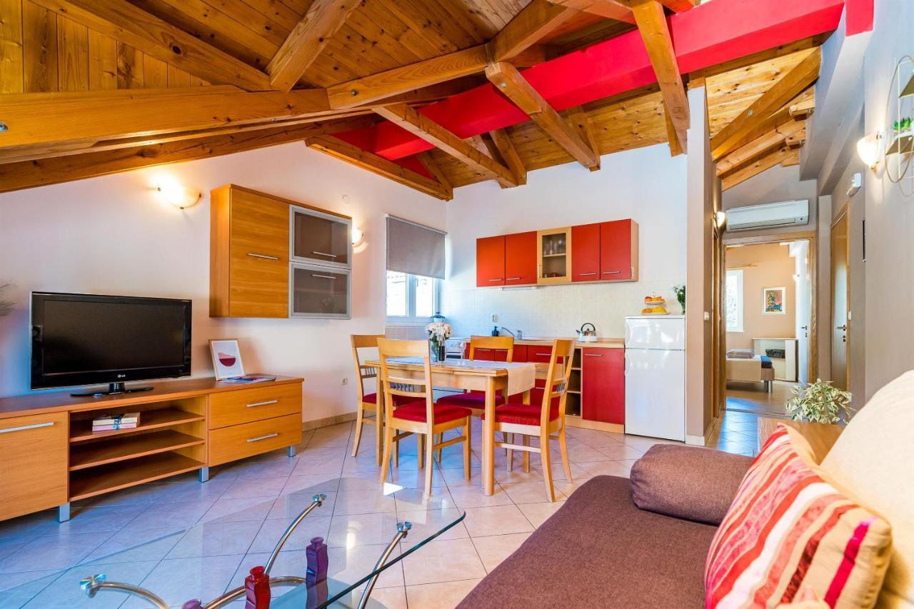 Apartments Kruno Затон Екстериор снимка