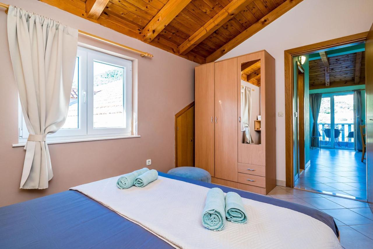 Apartments Kruno Затон Екстериор снимка