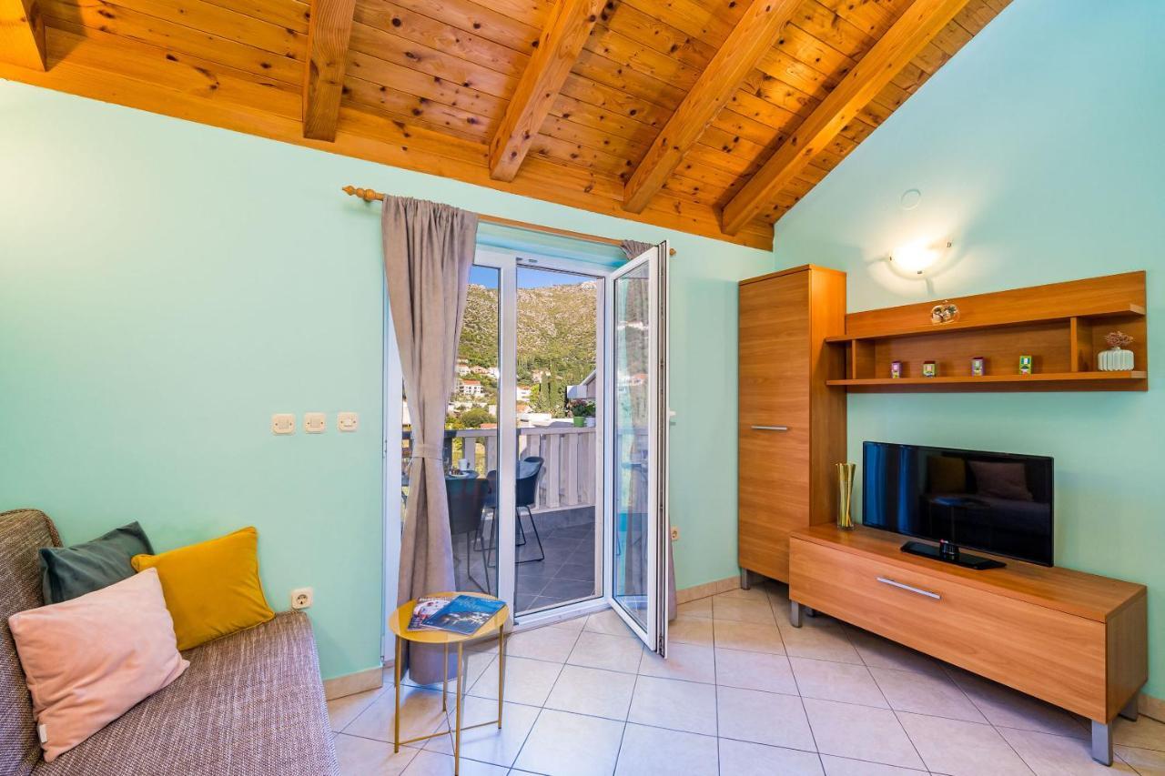 Apartments Kruno Затон Екстериор снимка