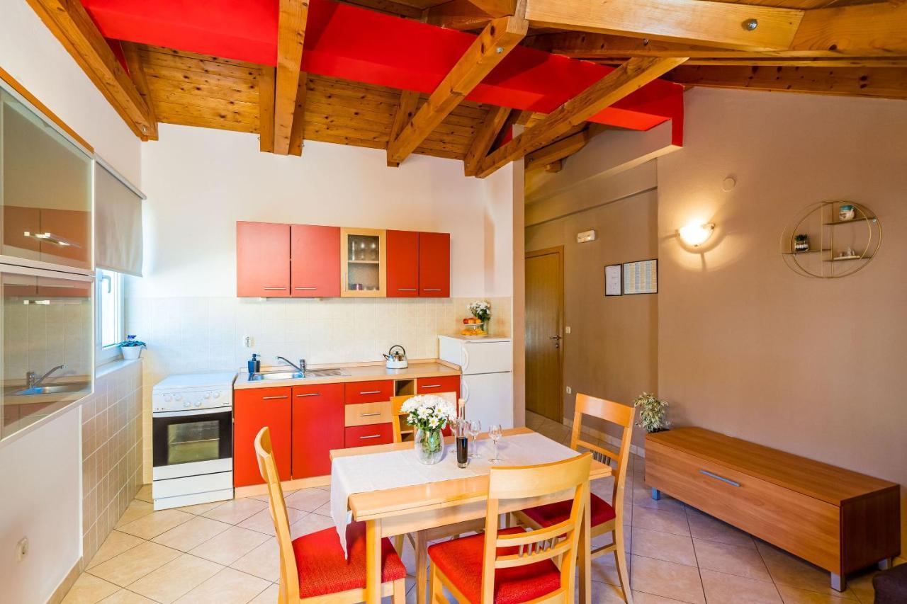 Apartments Kruno Затон Екстериор снимка